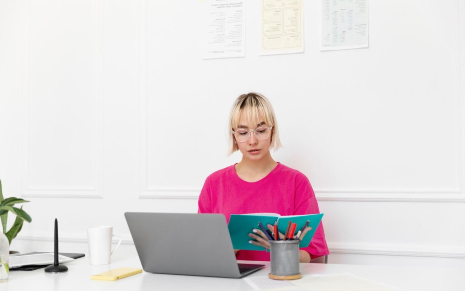 Professionelle Arbeitsumgebung mit Finanzanalysen und Modellierungstools